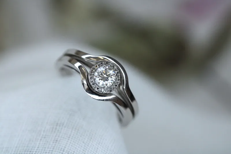 Solitaire en or blanc 18k - Diamants