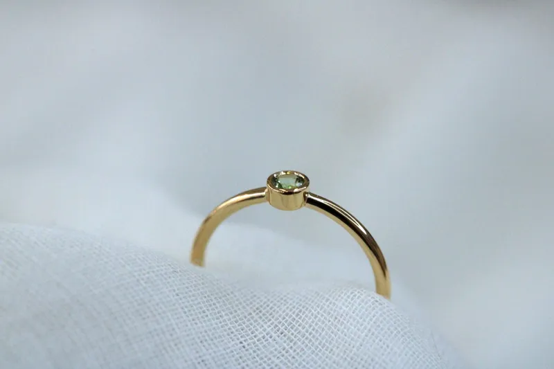 Bague en or jaune 18K & Tourmaline verte