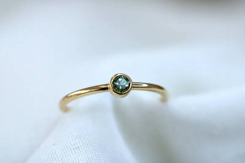 Bague en or jaune 18K & Tourmaline verte