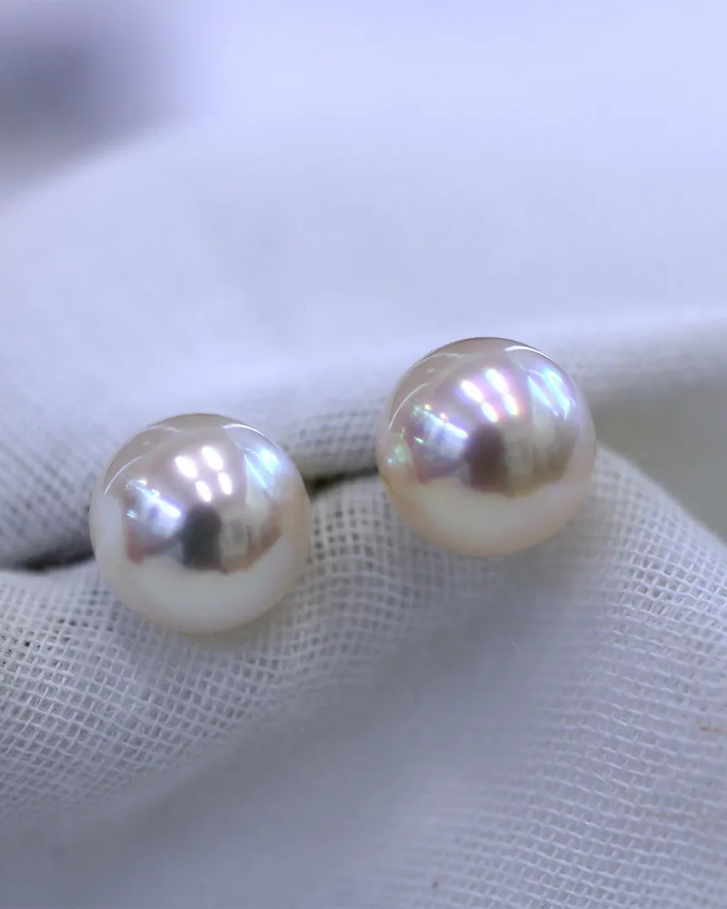 Perles d'Akoya et or jaune 18k